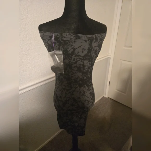 NWOT YITTY Convertibal Scultpting Shapeware Dress - Picture 2 of 5